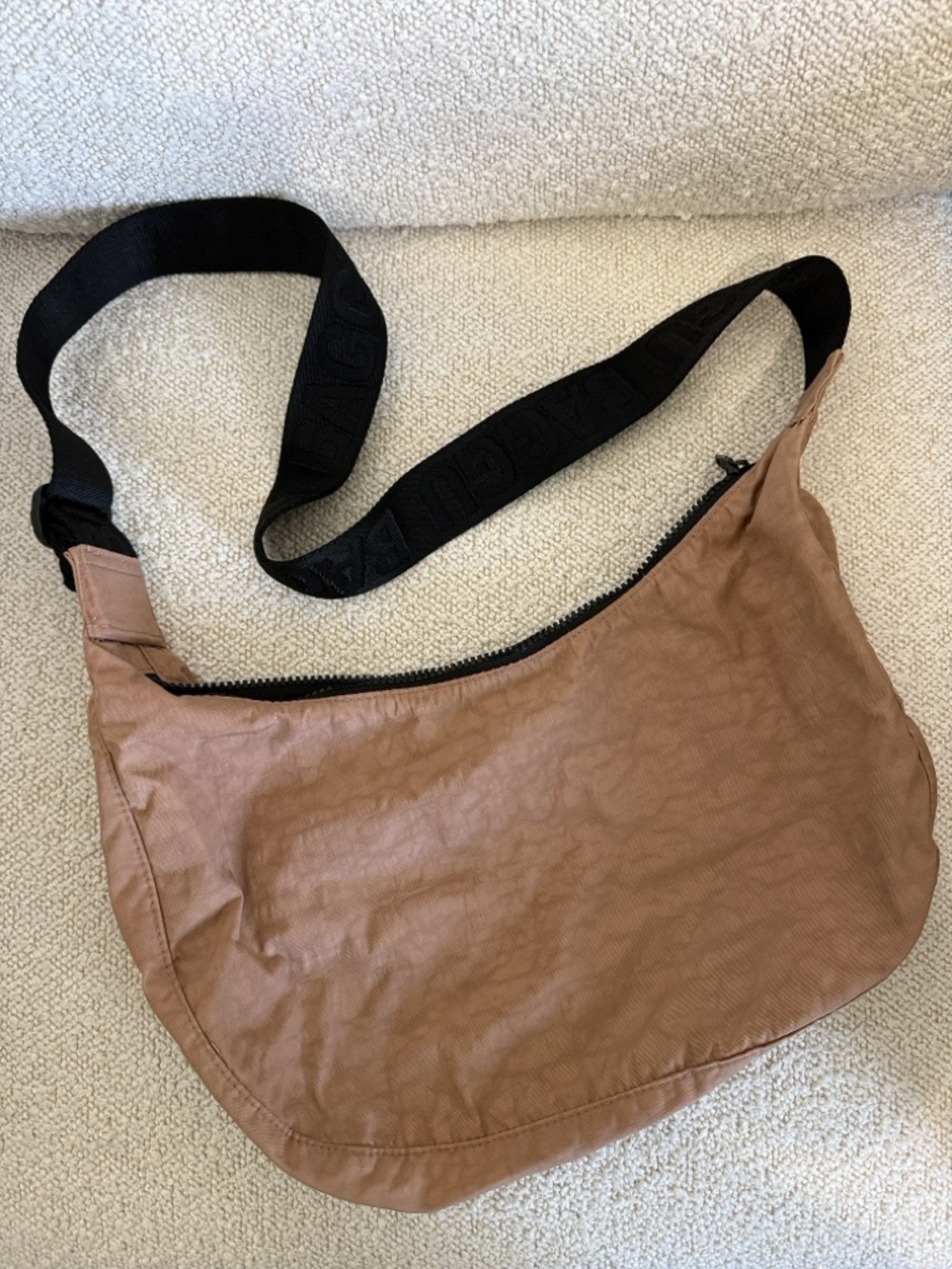 Baggu Medium Crescent Bag with Black Strap. Color Cocoa (Discontinued Color)